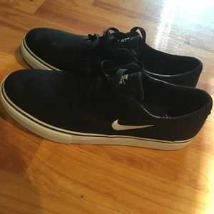 Nike SB New